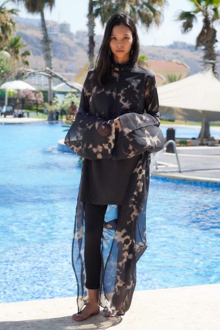 Nora Kimono